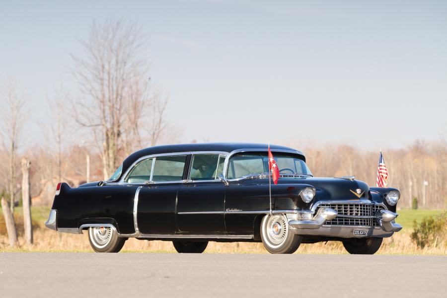  Cadillac Series 75 Presidential Parade Limousine by Hess & Eisenhardt 1955 года  (фото 1 из 36)